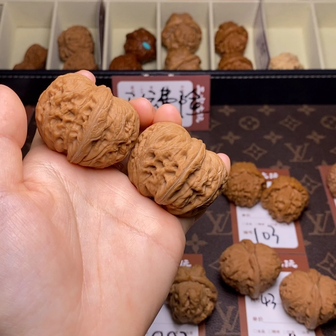 0***7核桃43元宝982 40磨盘101