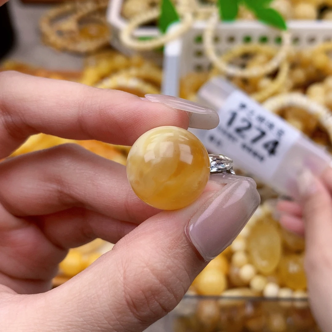 蜜蜡未镶嵌珠宝奇石17.7