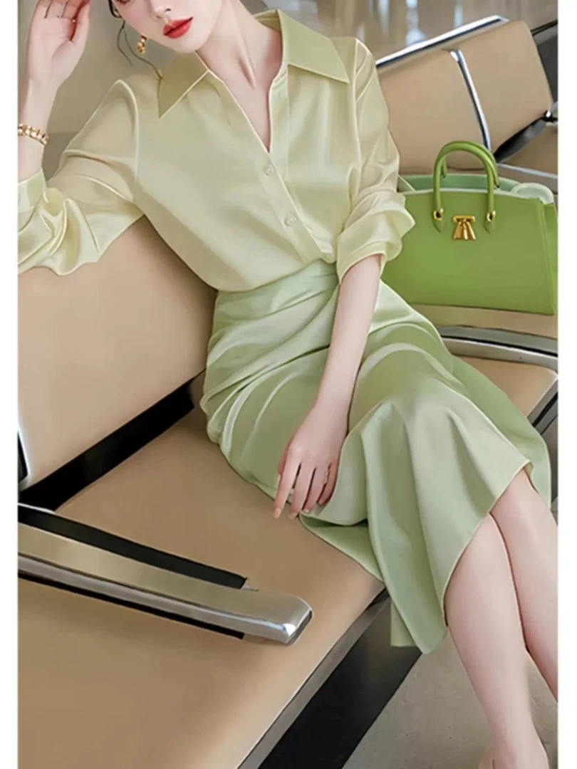 1715 【两件套】轻奢风精致时尚缎感高级感百搭显瘦套装（J026）