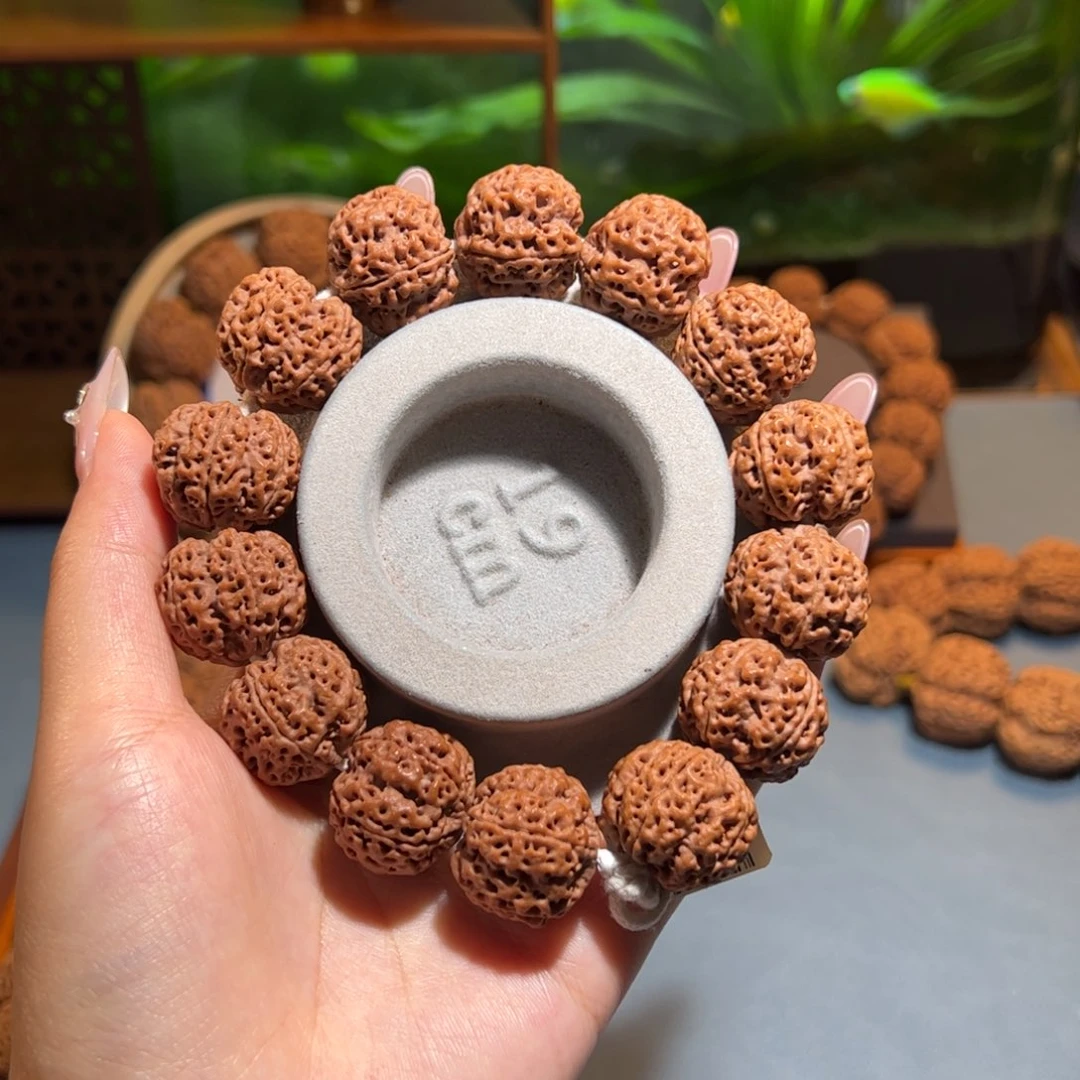 金刚菩提吊坠梁满肉蜂窝21mm