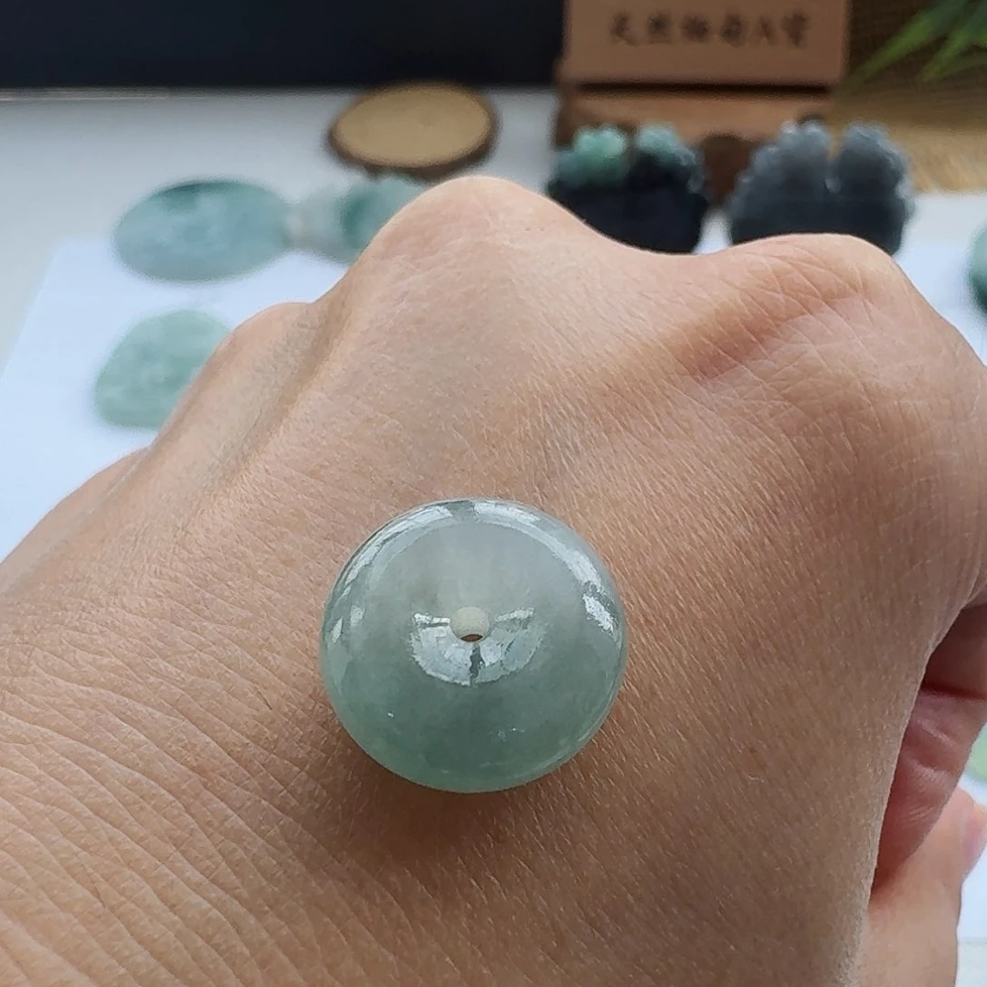 定制翡翠未镶嵌扣子