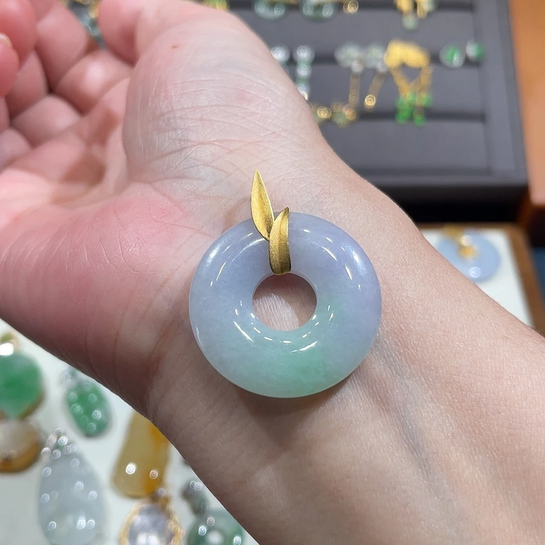 翡翠颈饰18K金镶嵌春彩甜甜圈