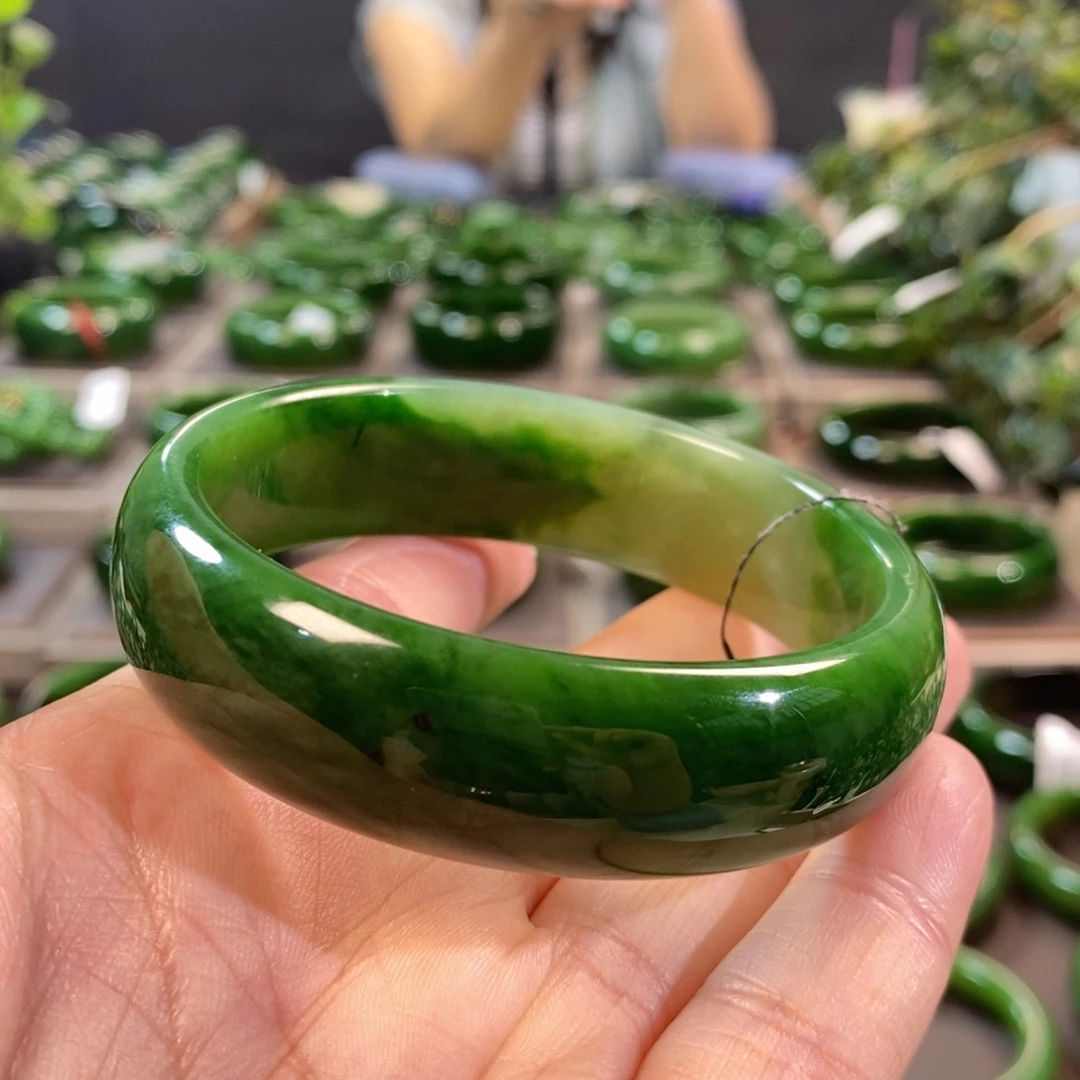 和田玉（碧玉）手镯未镶嵌