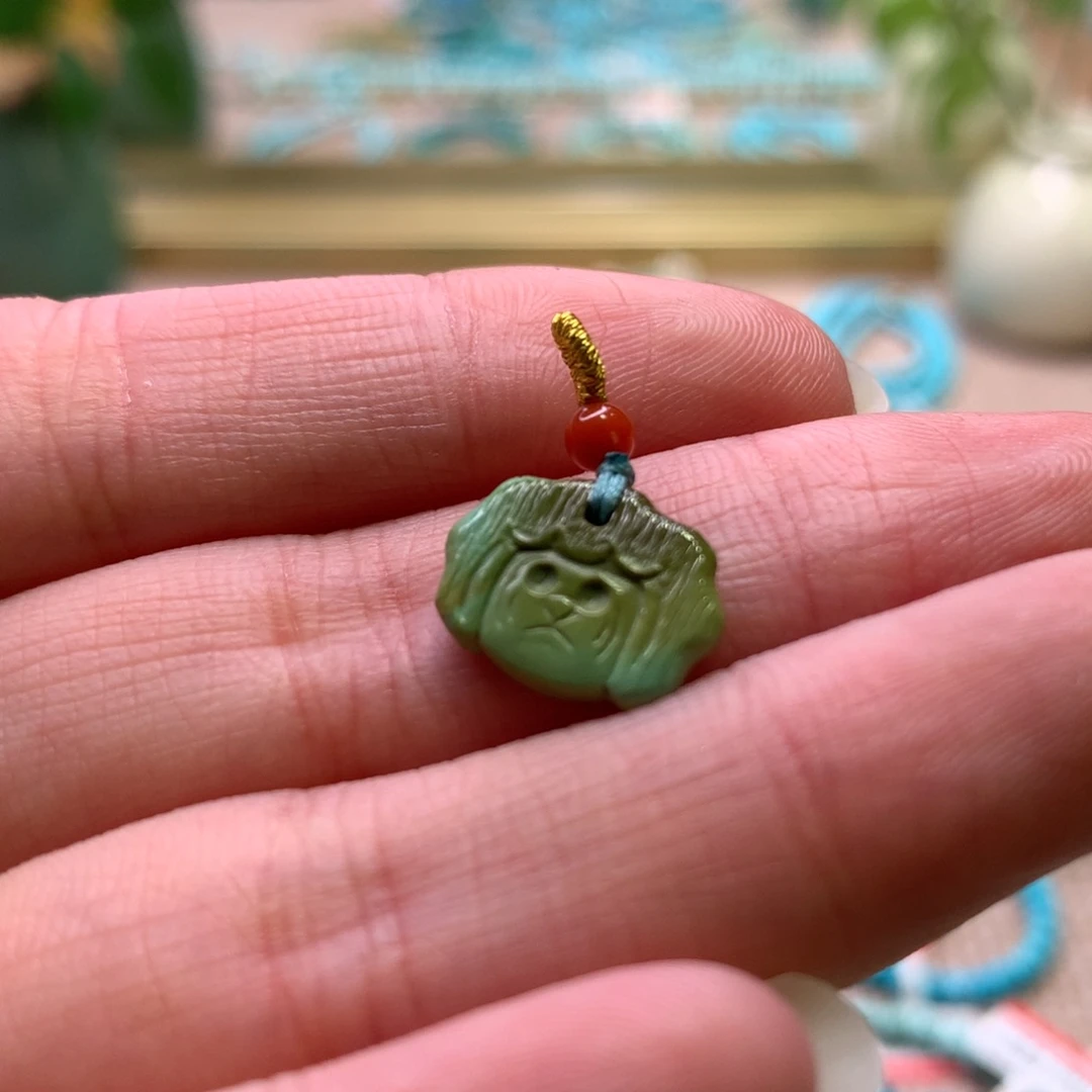 南红玛瑙配饰未镶嵌
