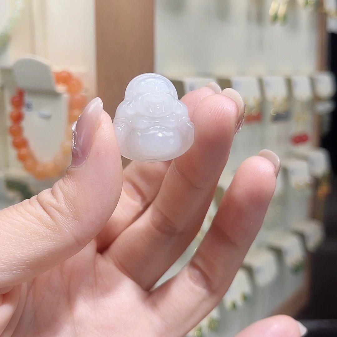 和田玉未镶嵌颈饰佛公