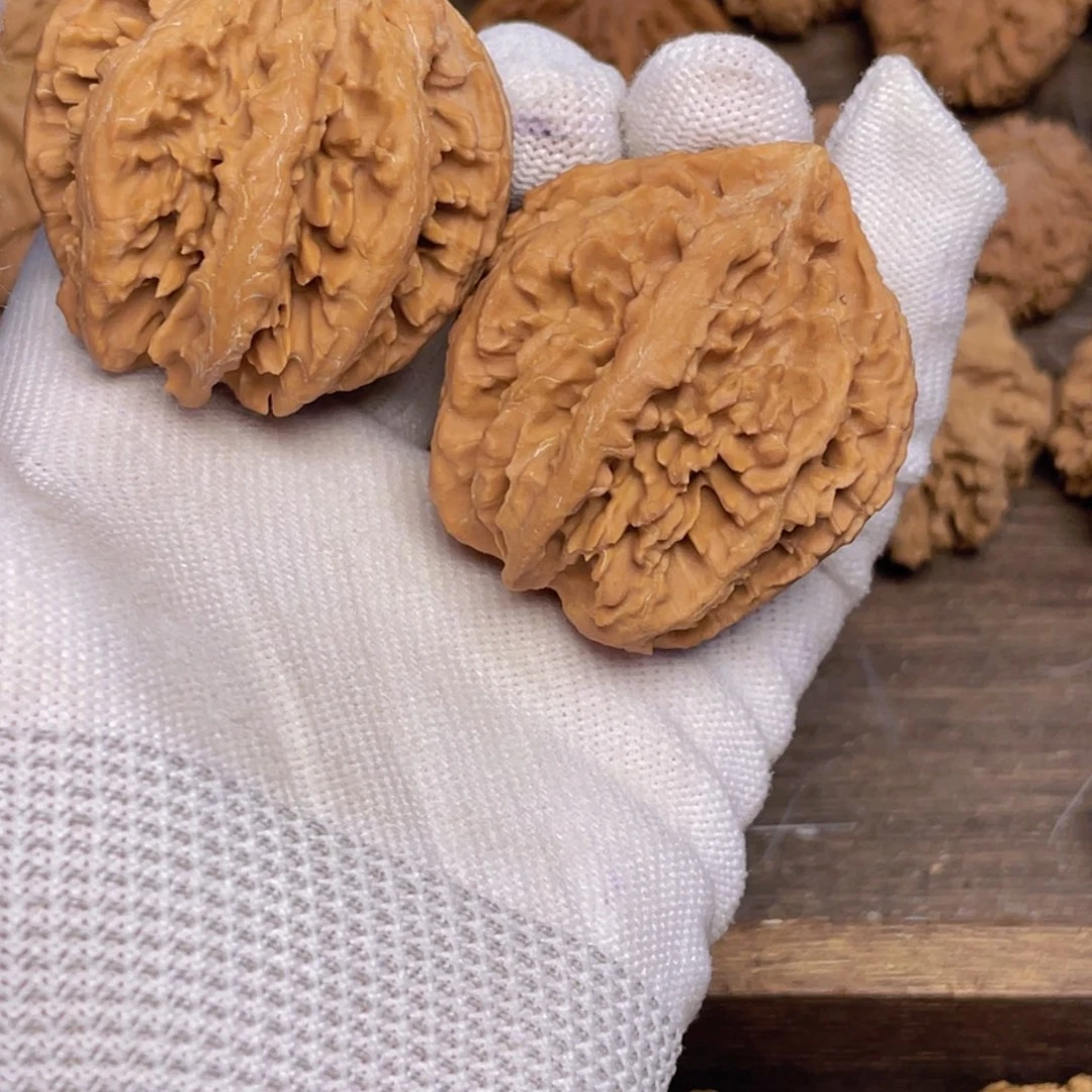 文玩核桃吊坠唐*49 秦岭灯笼野生小众