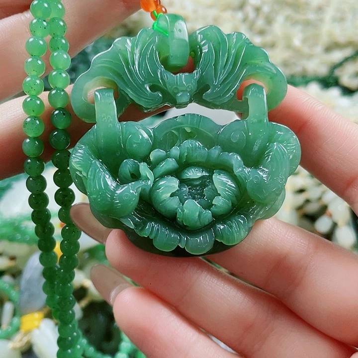 未镶嵌和田玉挂件