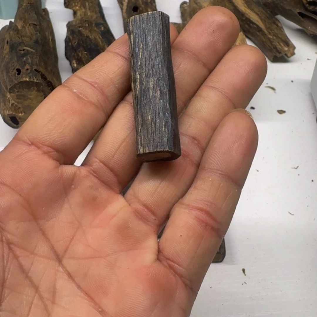 大***简沉香沉香碎屑棋楠沉香透顶绿4克