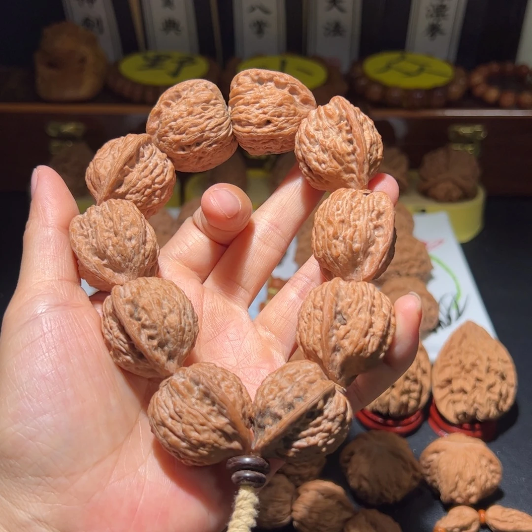 邪****把件文玩核桃果冻鸡心手持
