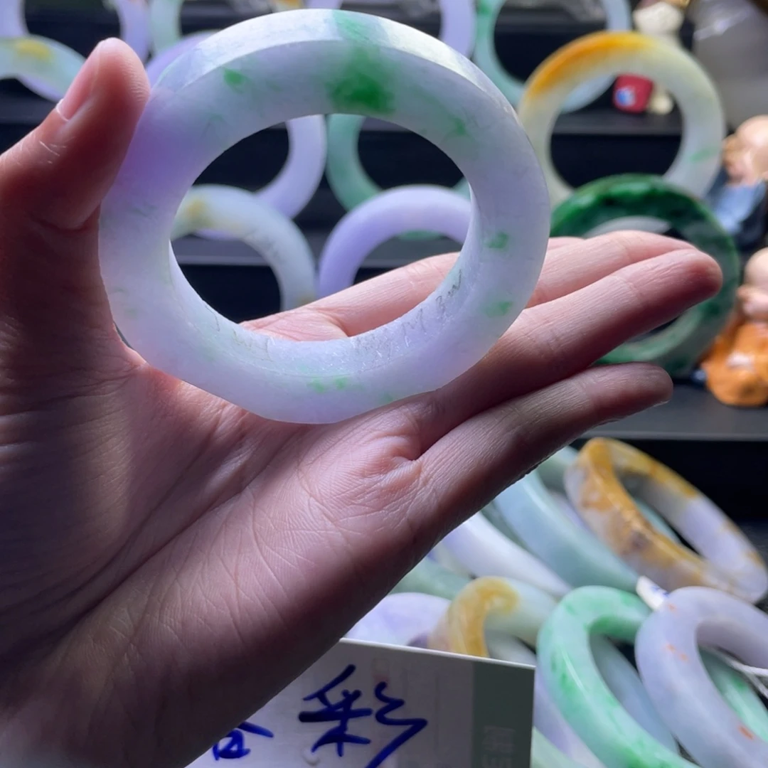 定制翡翠未镶嵌翡翠手镯