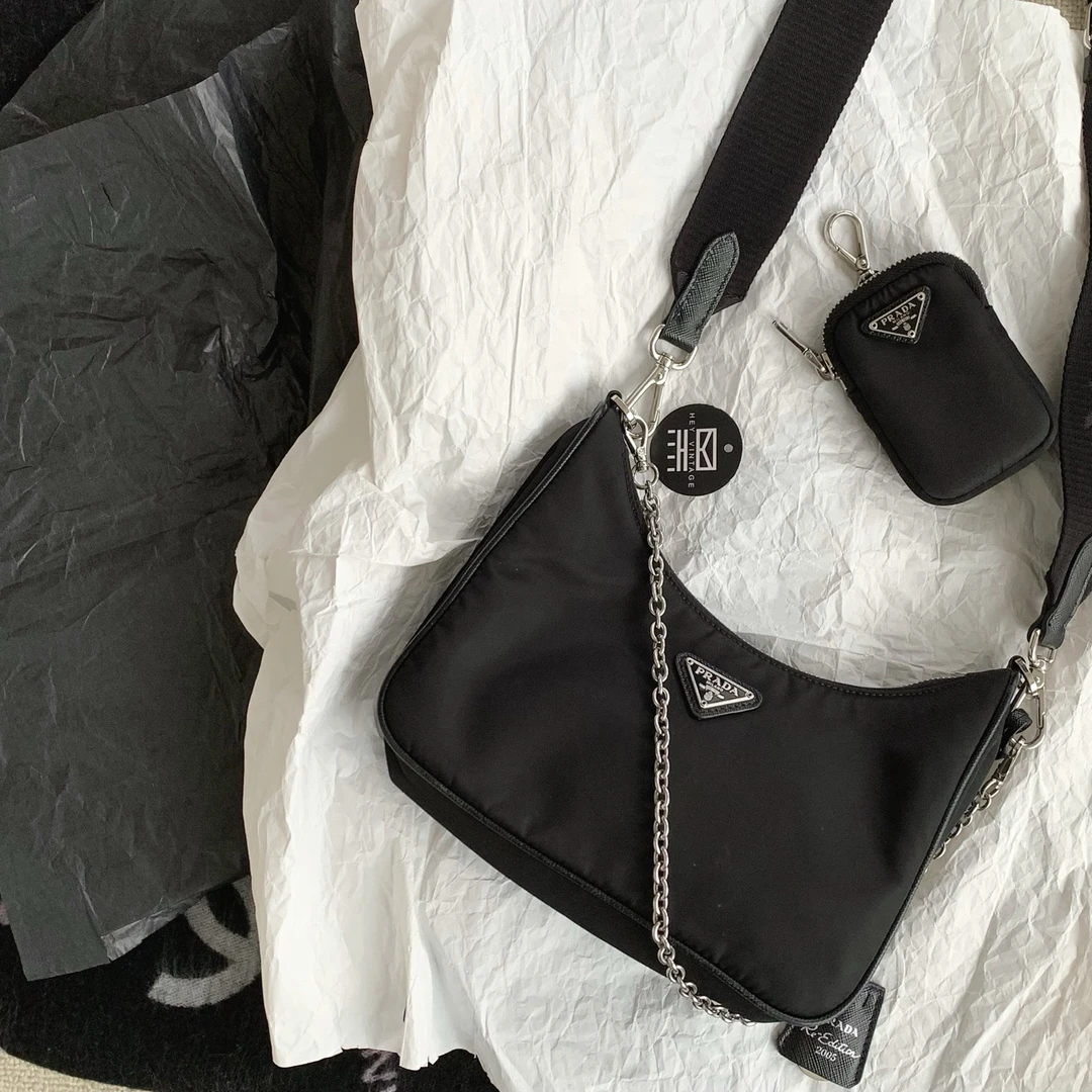 95新 Prada/普拉达 黑银三合一单肩包 22cm 19036100