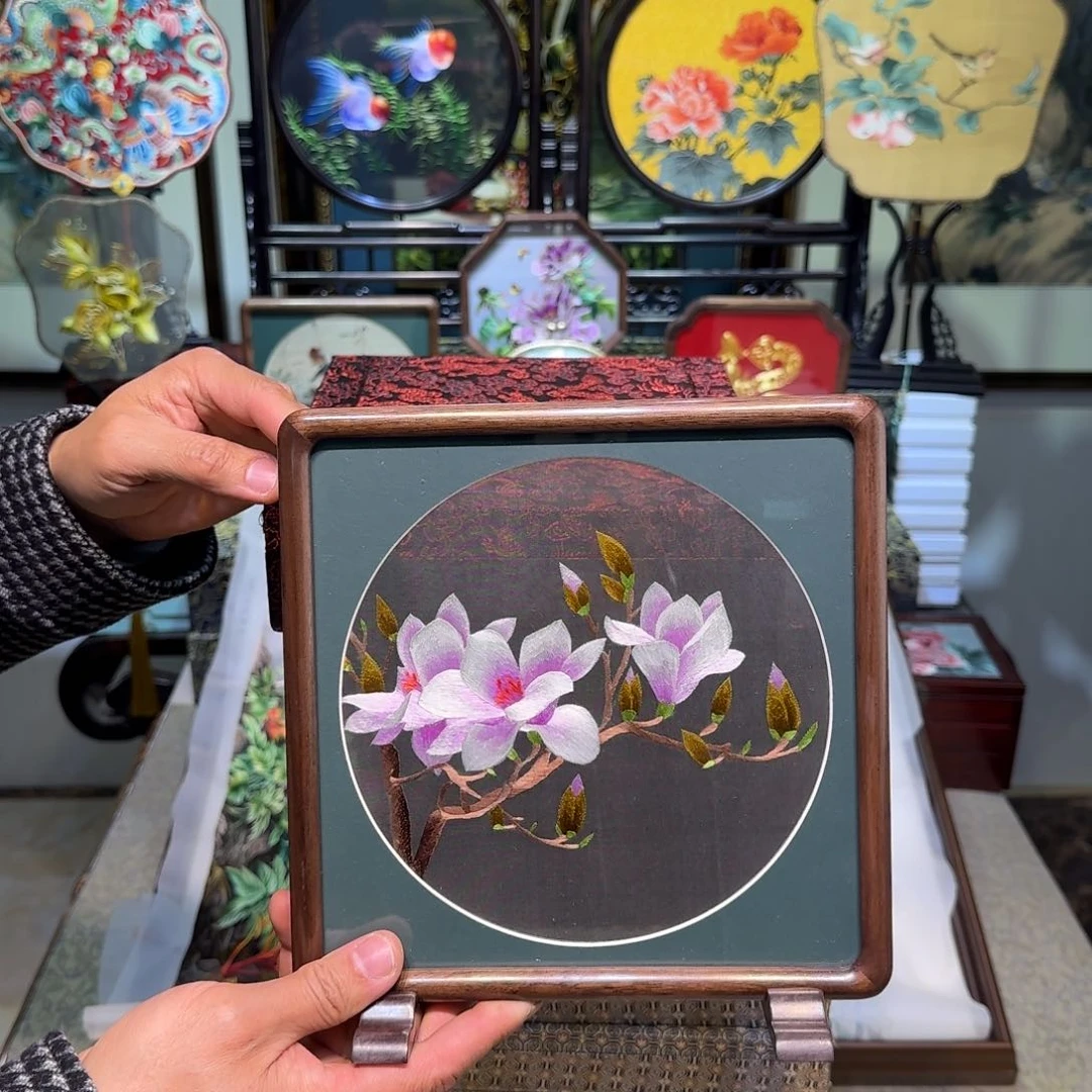 刺绣刺绣工艺精湛