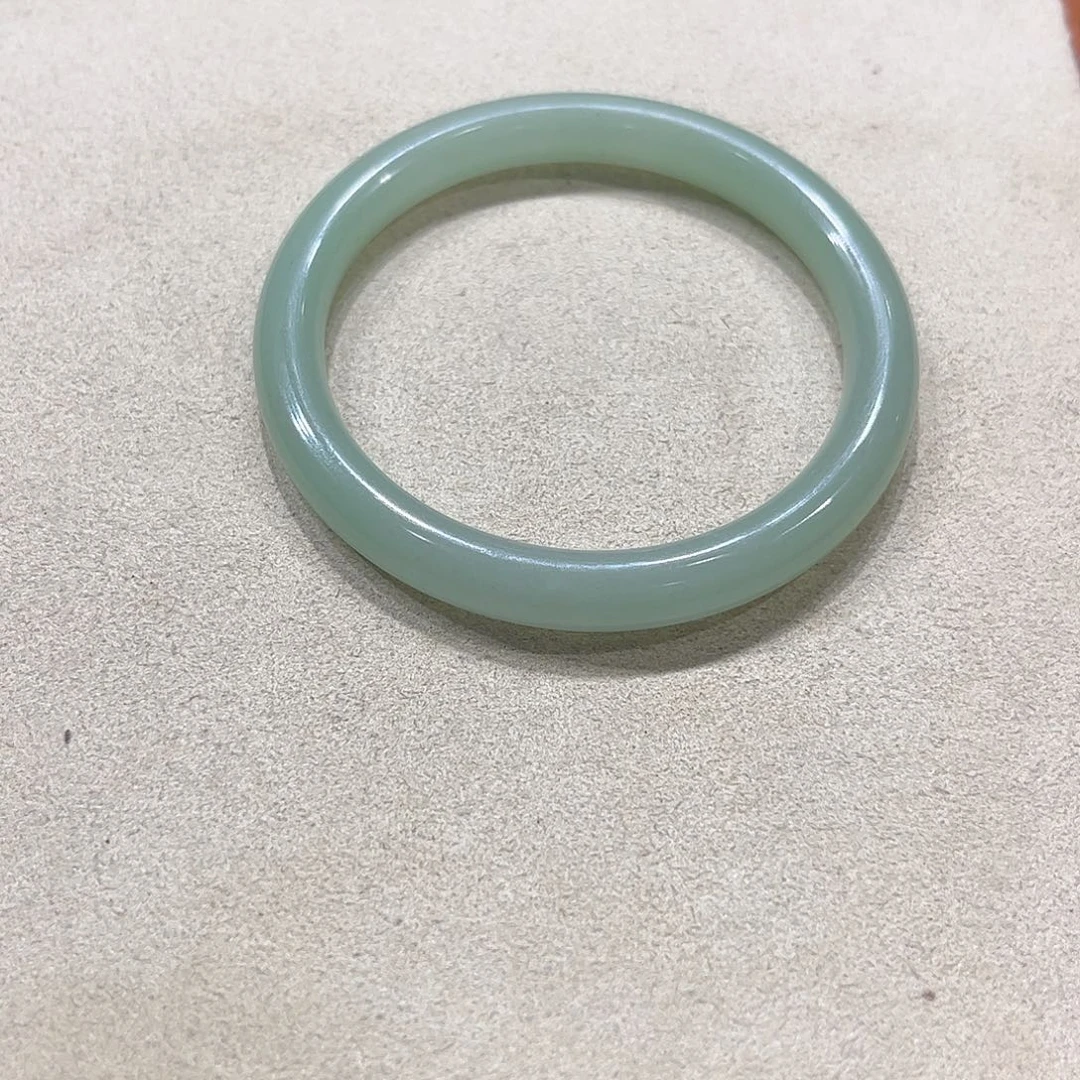 东陵石手镯未镶嵌闻*兔