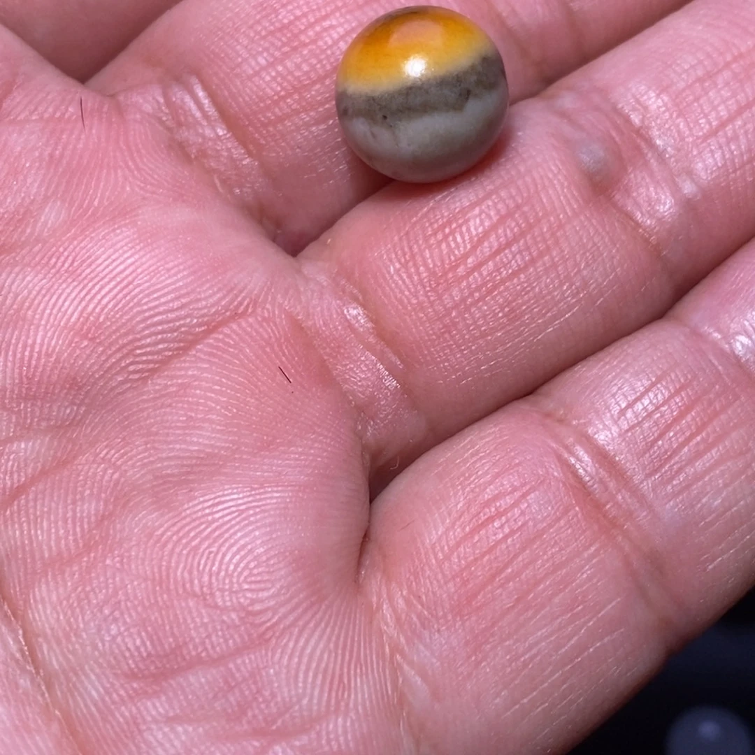 小***舞和田玉（糖玉）未镶嵌珠宝半成品