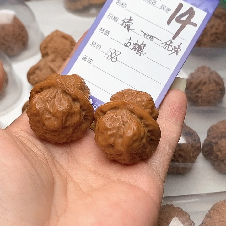 请***秀文玩核桃把件古蟾