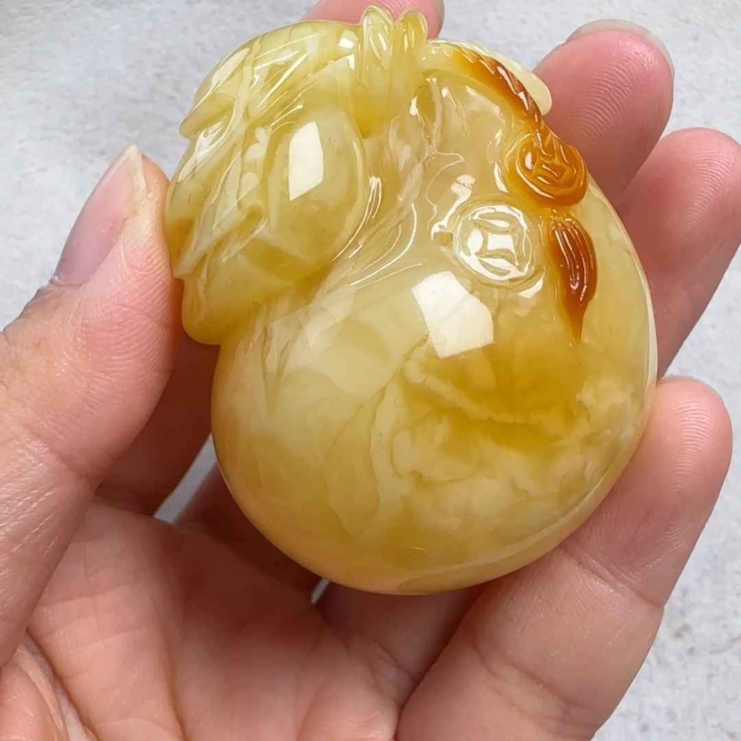 蜜蜡未镶嵌珠宝奇石