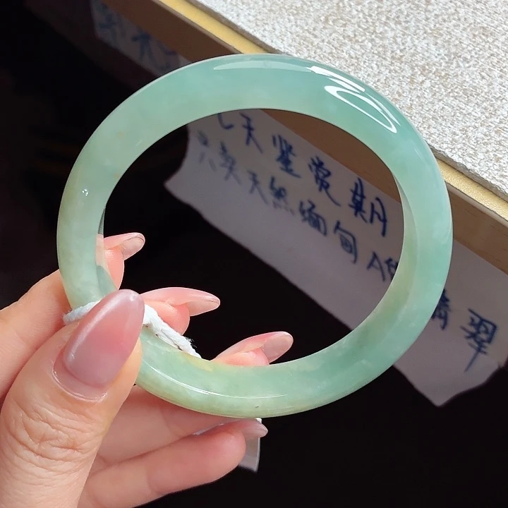 翡翠未镶嵌手镯手镯