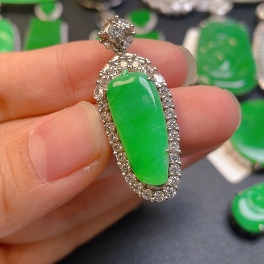 梓***妍翡翠银S925镶嵌吊坠(不含链)