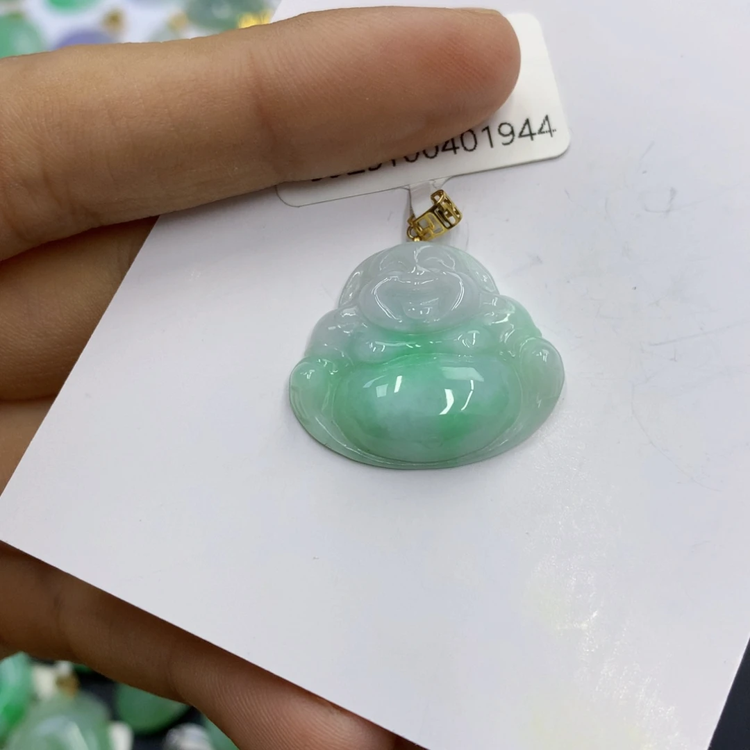 翡翠18K金镶嵌颈饰翡翠