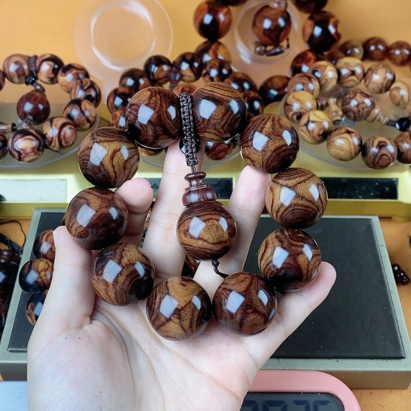 【闪购商品】黄花梨/降香黄檀k****8