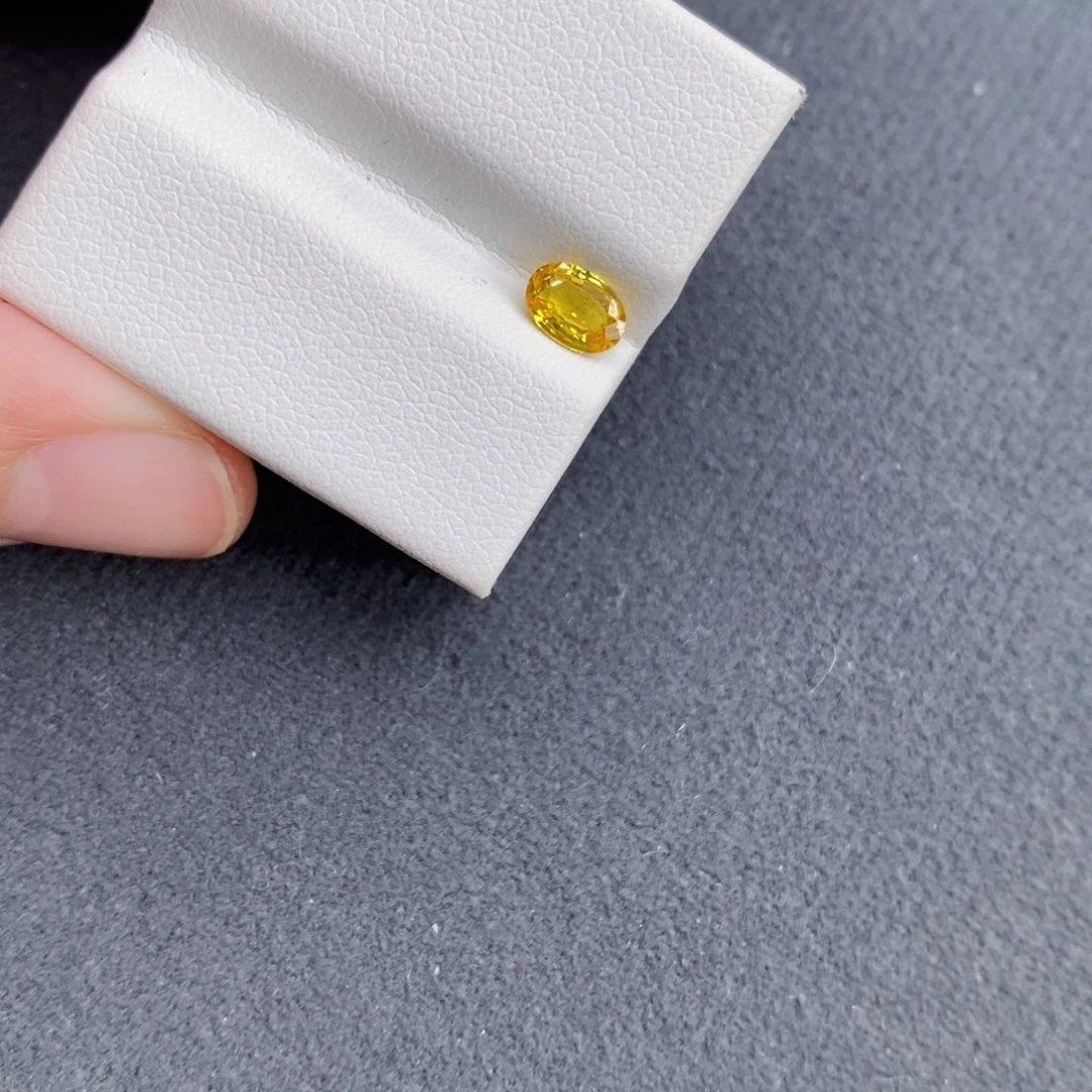 蓝宝石裸石未镶嵌?****大