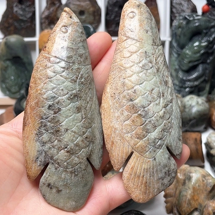 未镶嵌岫岩河磨玉（透闪石质玉）把件