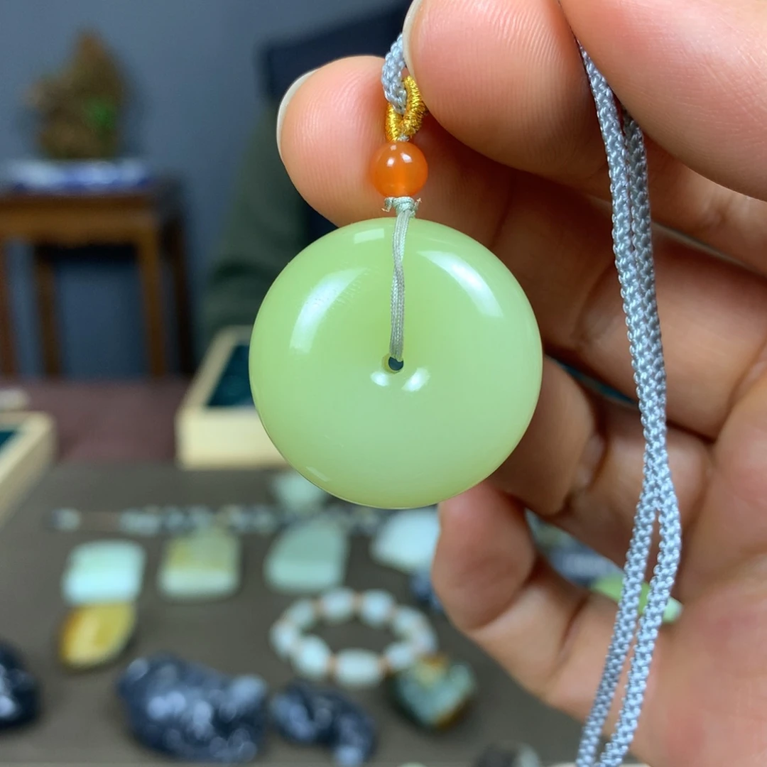 未镶嵌和田玉挂件