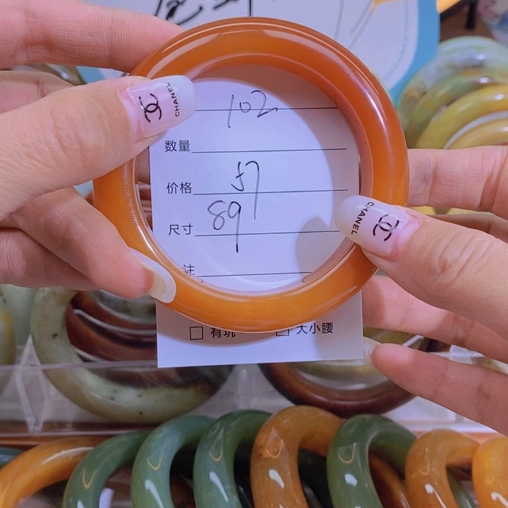 蛇纹石玉手镯未镶嵌奕