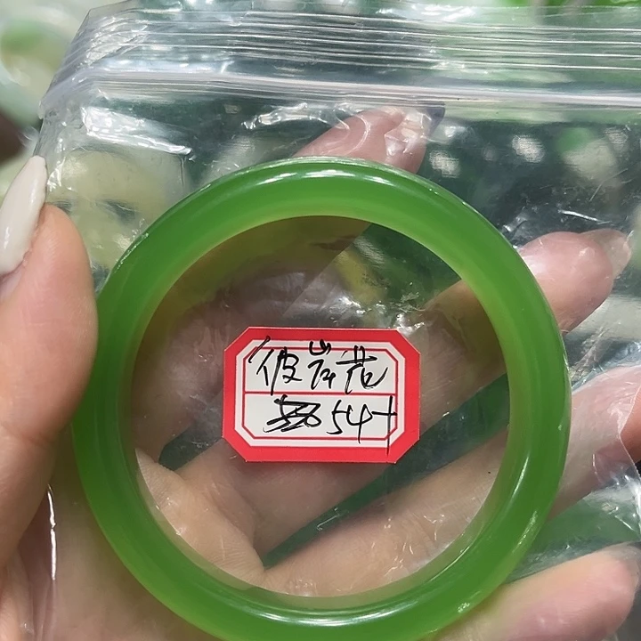 和田玉（糖玉）未镶嵌手镯