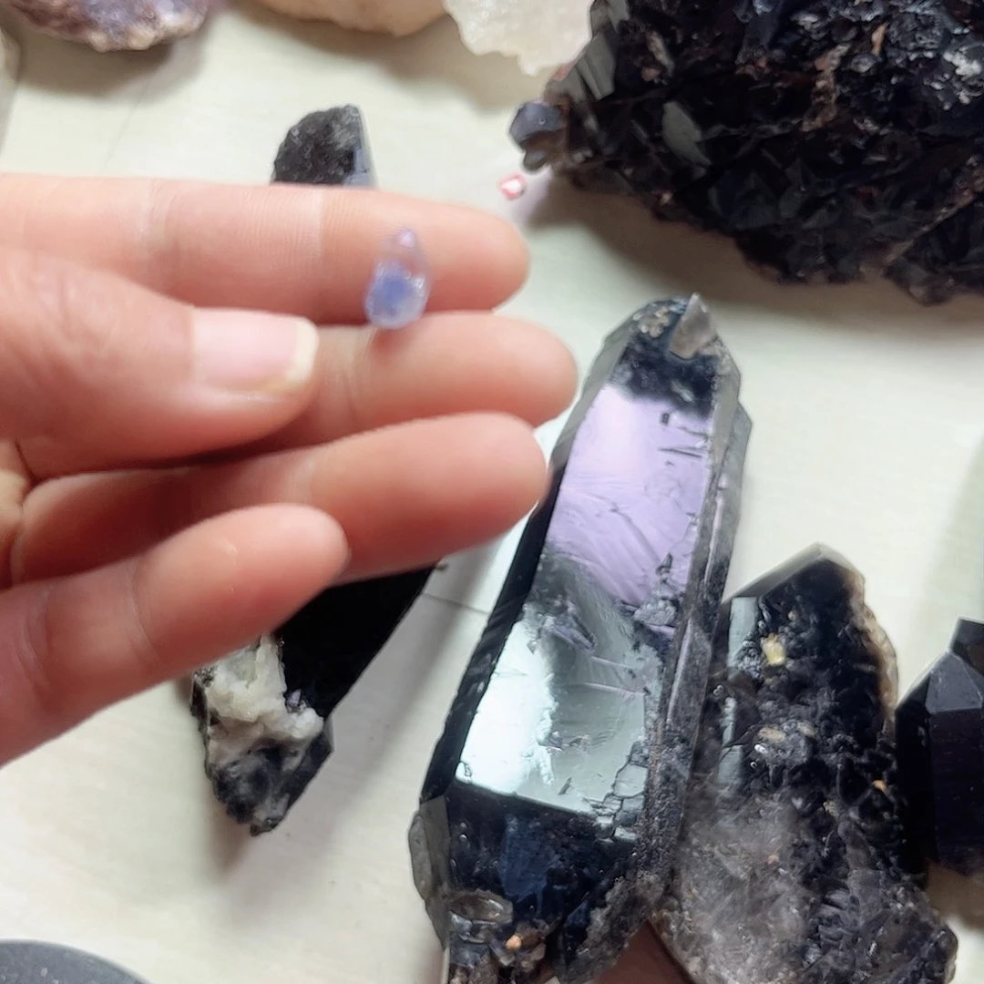 水晶天然水晶原石未镶嵌汉**.