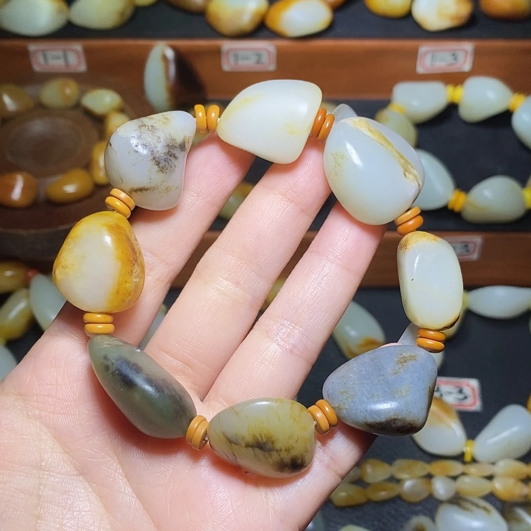 和田玉未镶嵌手链