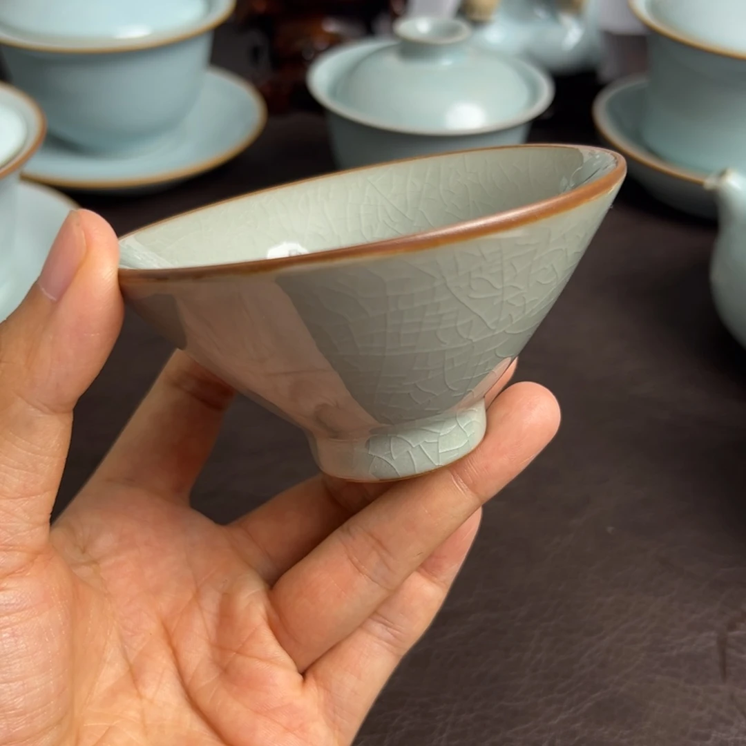 卵青釉斗笠杯微瑕