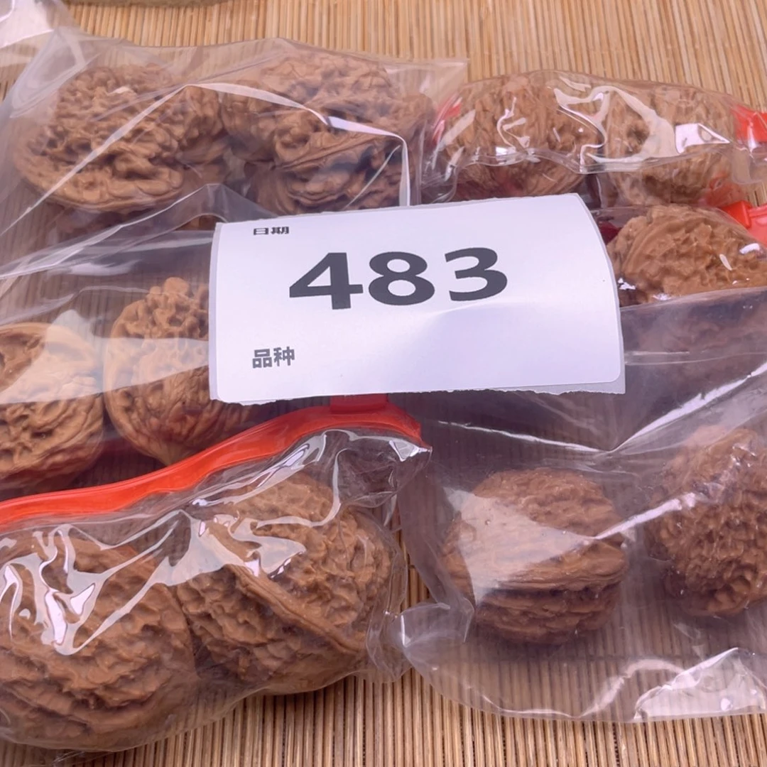 文玩核桃把件483号6对