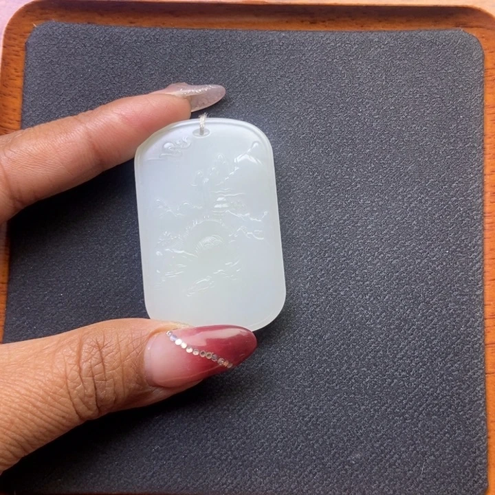 和田玉颈饰未镶嵌L****l