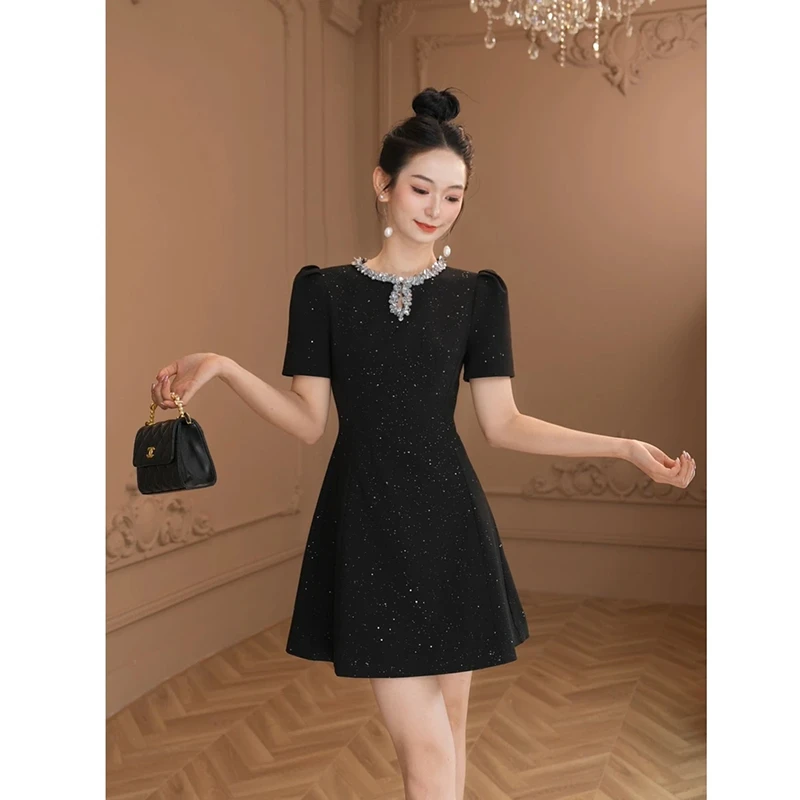 新款法式赫本风气质小黑裙名小众收腰时尚显瘦连衣裙D1606