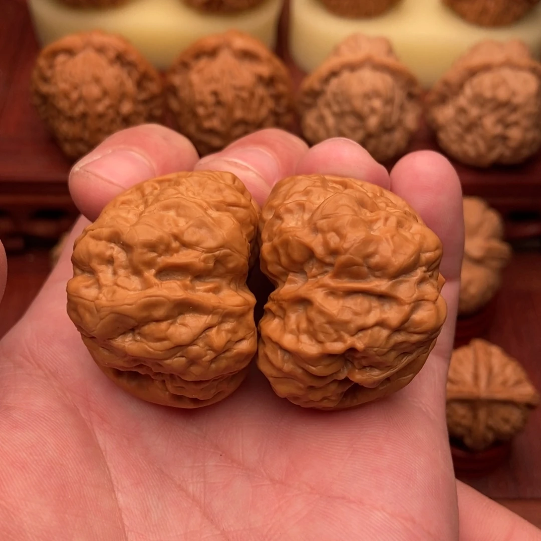 桃核把件?*?水晶蛤蟆头40