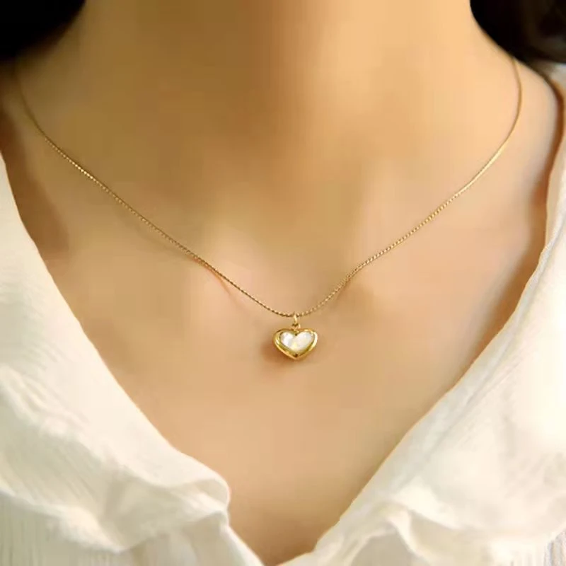 钛钢贝壳项链 Ins甜美款桃心小众18k包金项链轻奢时尚锁骨链颈链