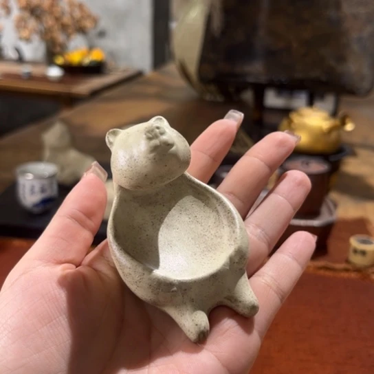 小号景德镇鱼和熊手工陶艺