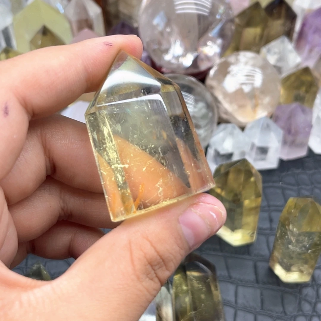 张***小未镶嵌珠宝半成品水晶