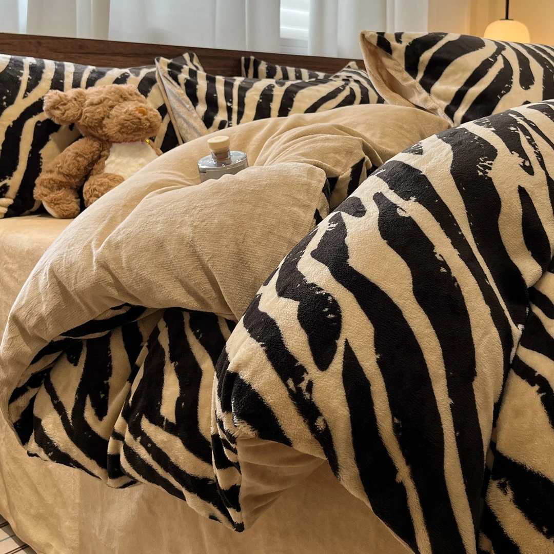 北欧牛奶绒四件套a类特厚珊瑚绒被套冬季加绒床上用品法兰绒床单