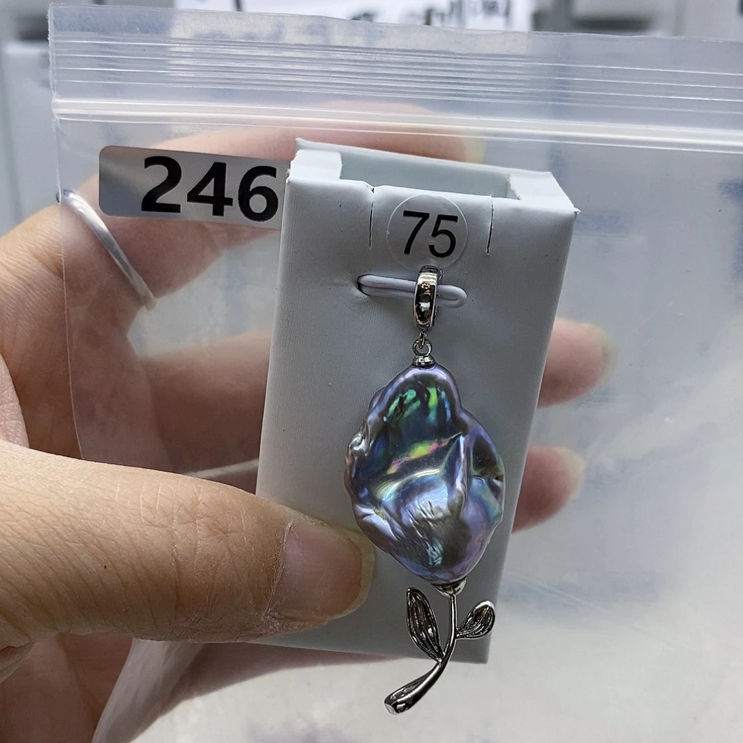 颈饰合金淡水珍珠