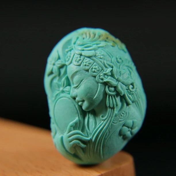 原矿绿松石国风美女 尺寸19.5×27×11mm,重7.6g