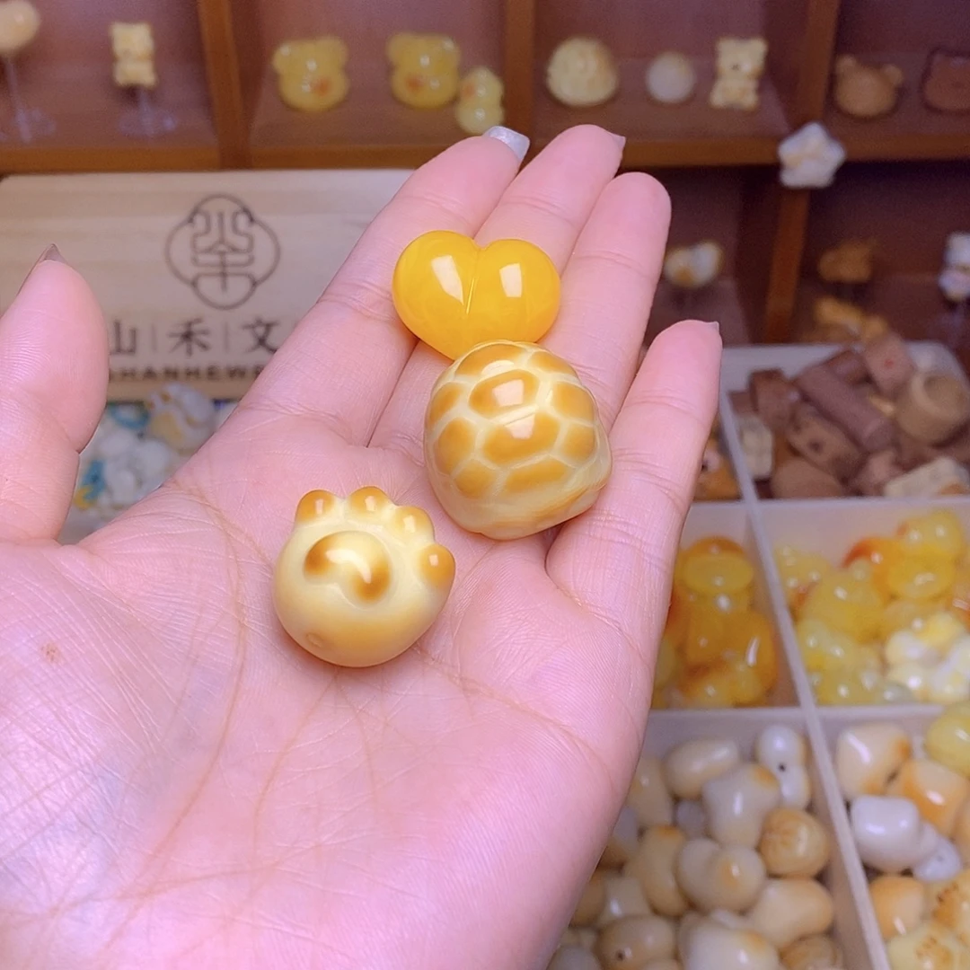 *****吊坠猴头核桃猫爪爱心富甲