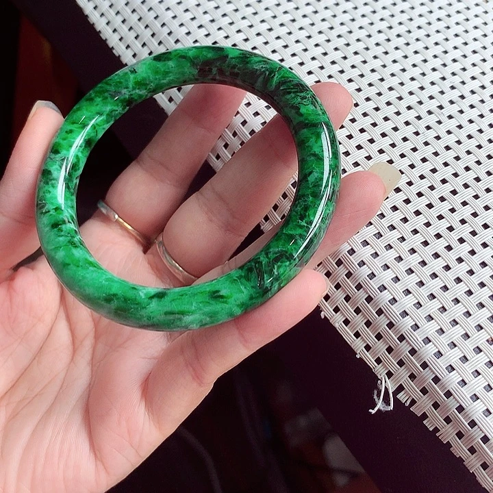 未镶嵌手镯翡翠翡翠