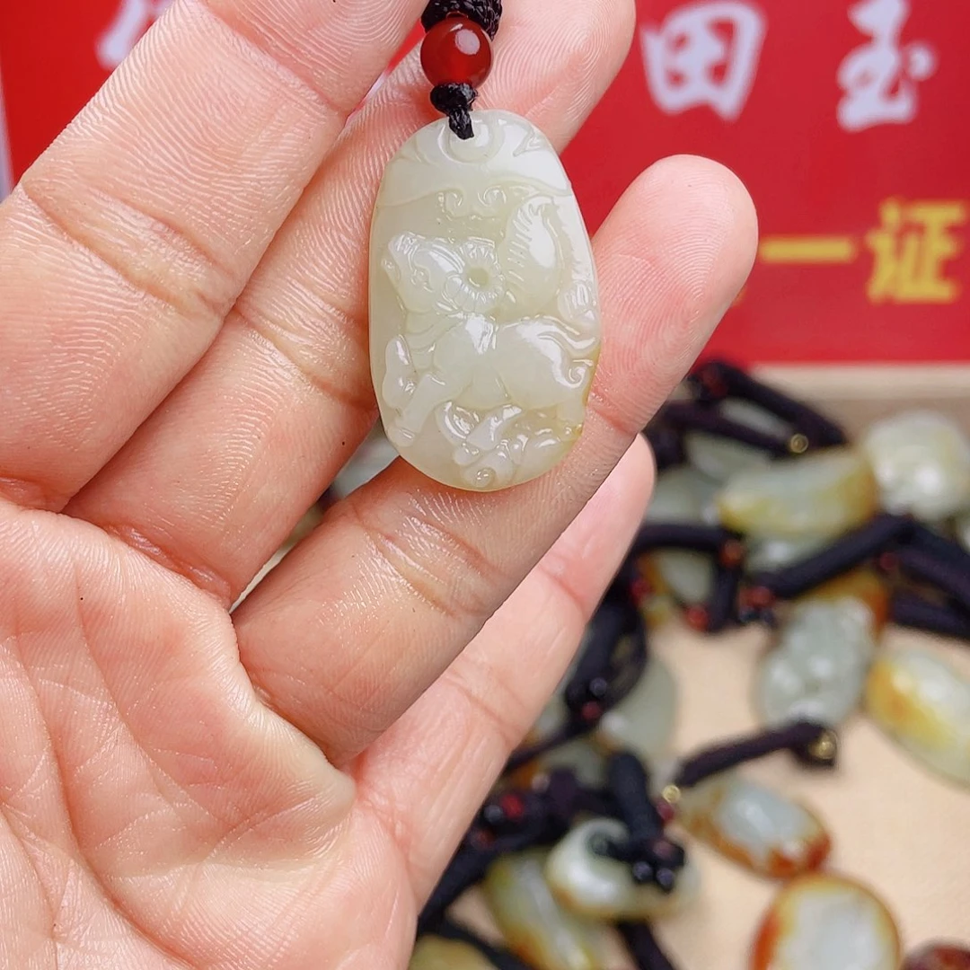 和田玉颈饰未镶嵌