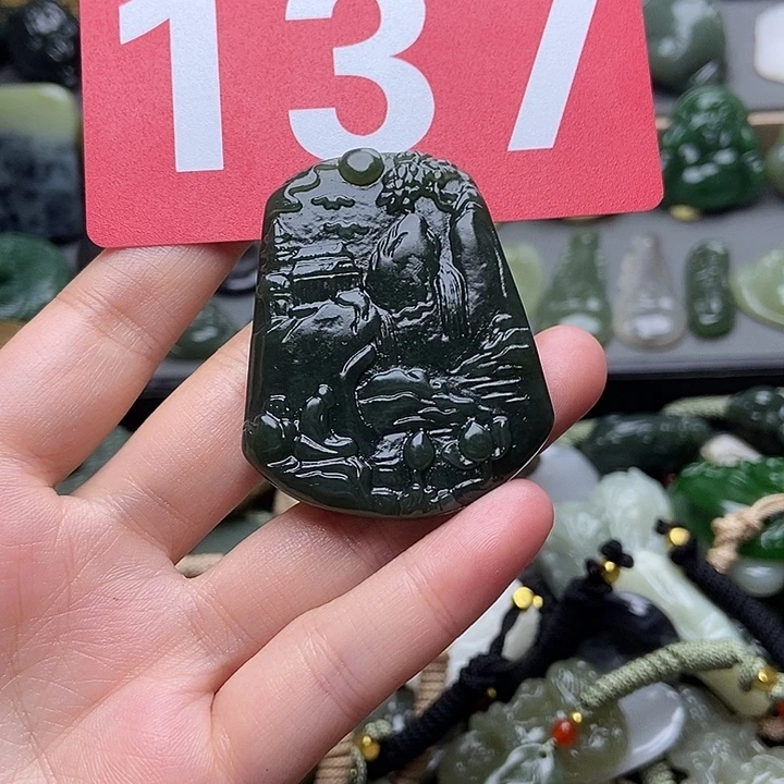 和田玉未镶嵌颈饰