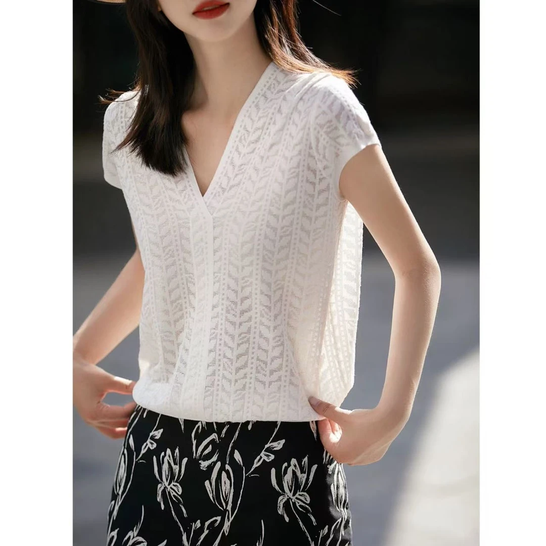 丽丽家~云朵白气质时尚百搭打底夏季镂空v领上衣