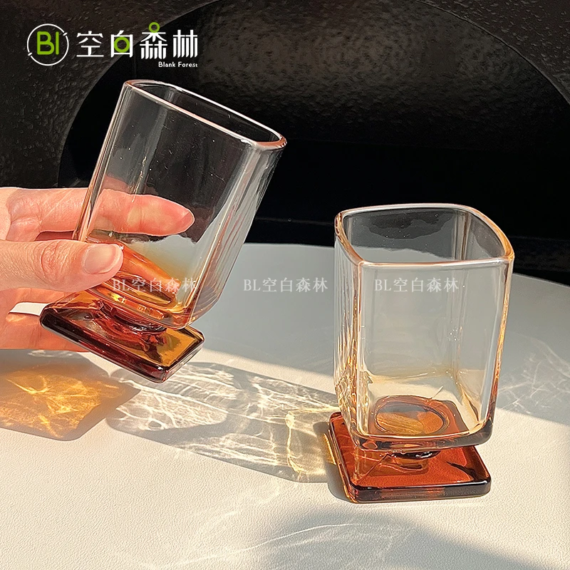 中古小众设计美拉德矮脚杯ins风玻璃杯果汁杯气泡水杯鸡尾酒杯子