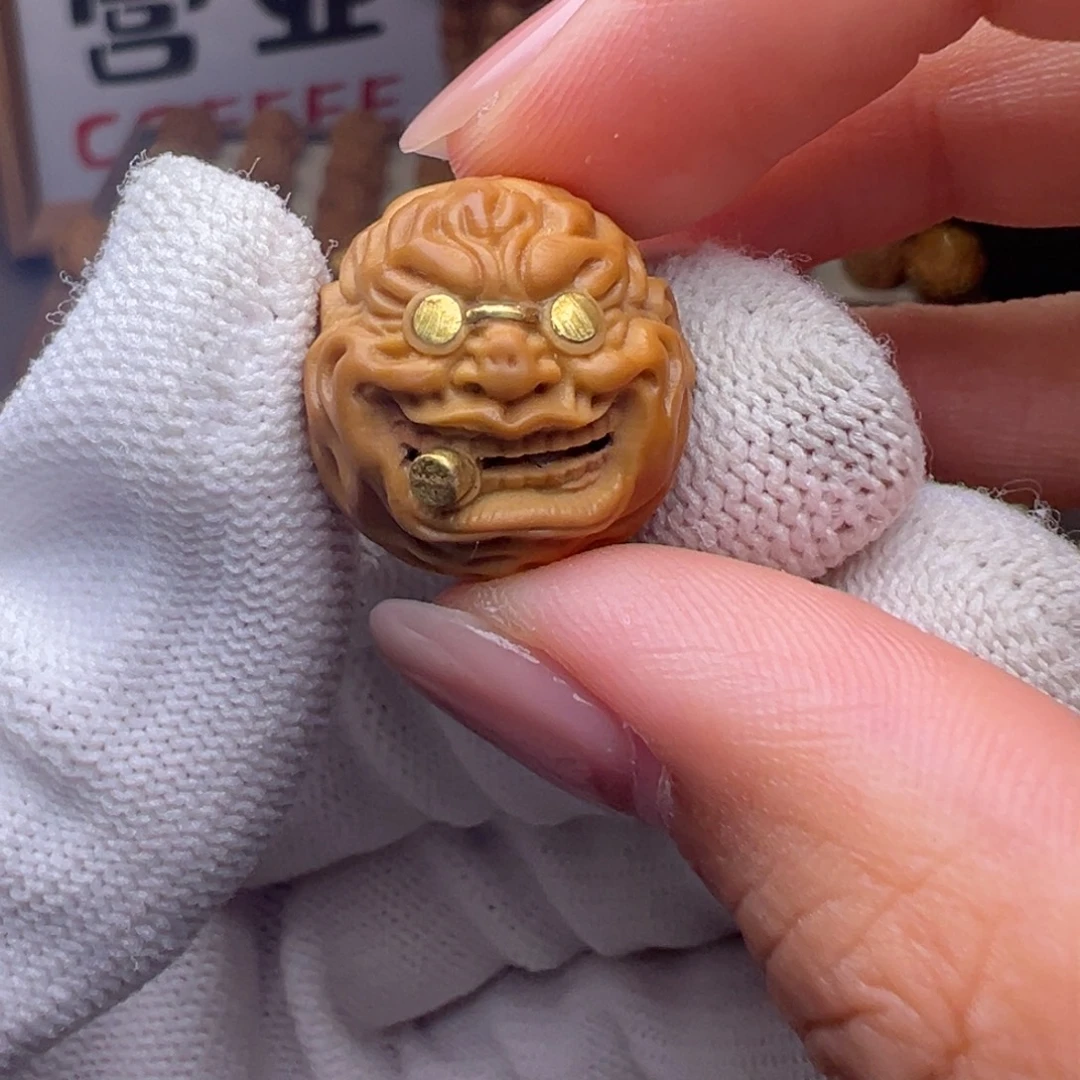 猴头核桃把件镶嵌款烟鬼全品有正常封口线