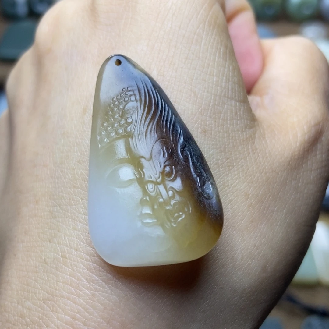 颈饰未镶嵌和田玉